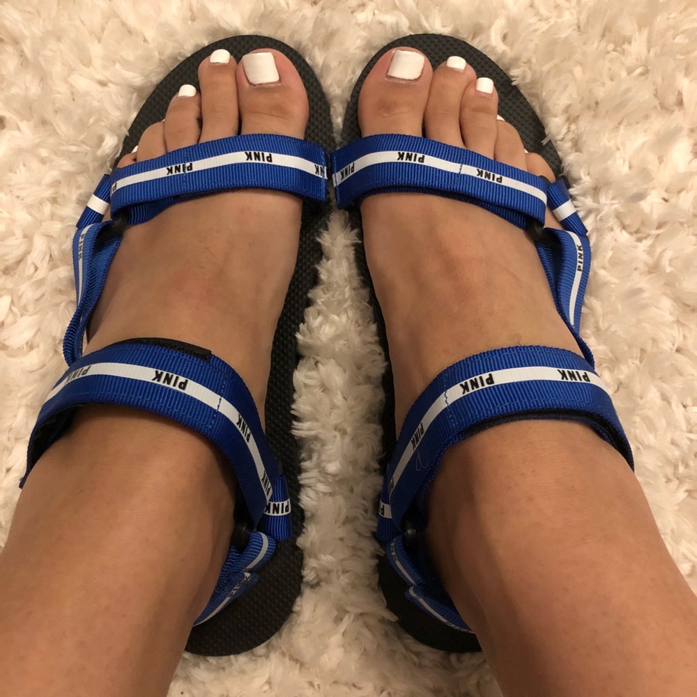 Victoria’s Secret PINK Strappy Slide Sandals - M/L